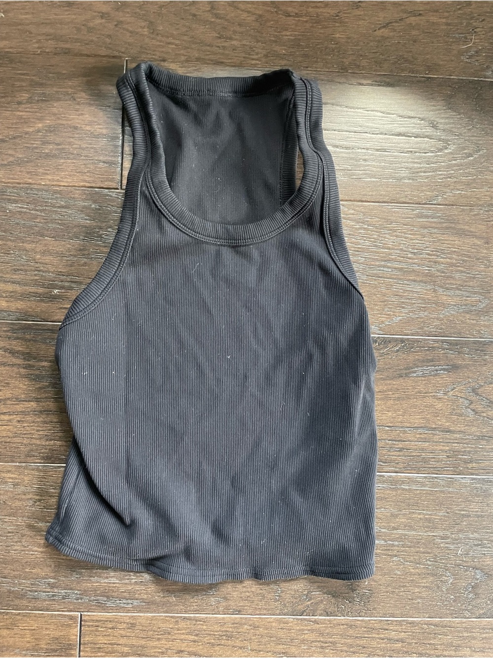 ALO Goddess Ribbed Go-To Tank - Picture 2 of 3